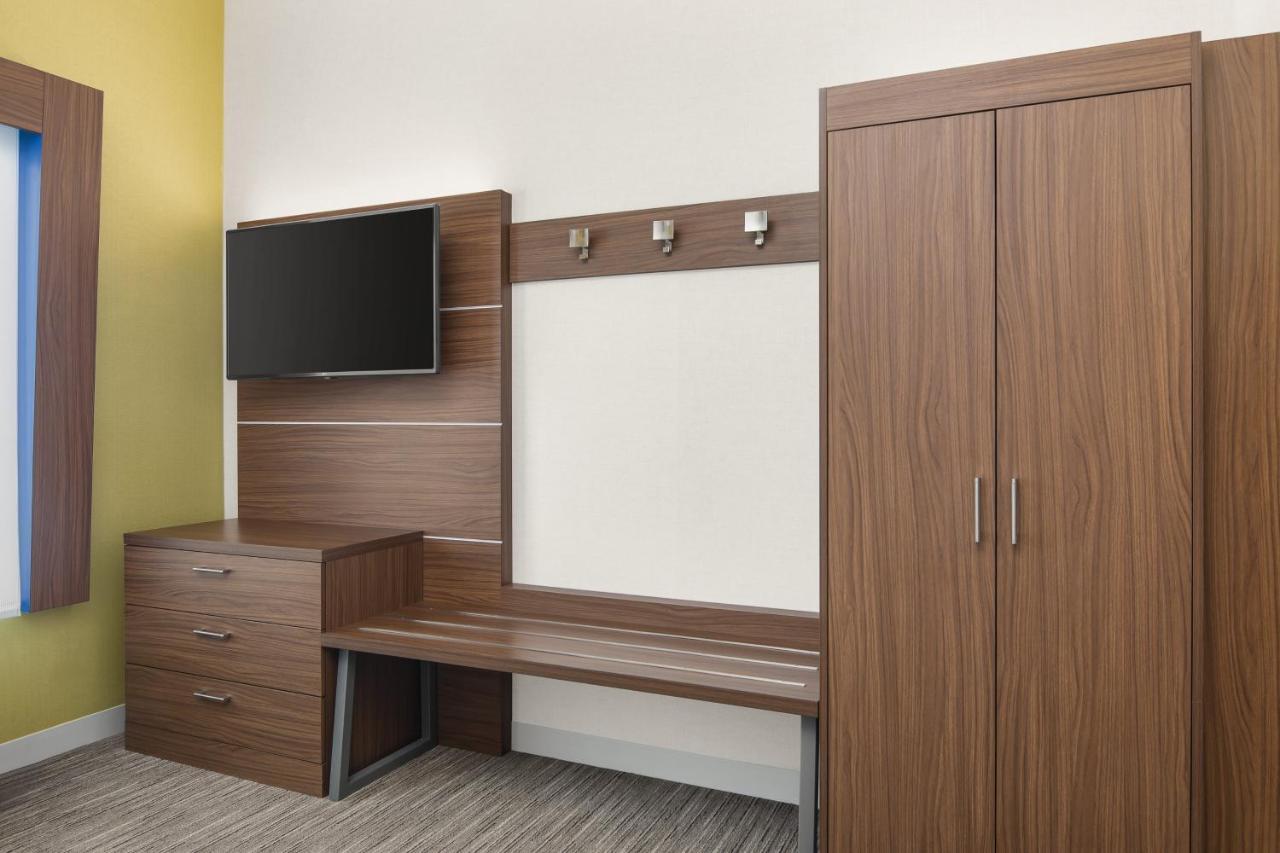 Holiday Inn Express Hotel & Suites Sacramento Airport Natomas, An Ihg Hotel Номер фото