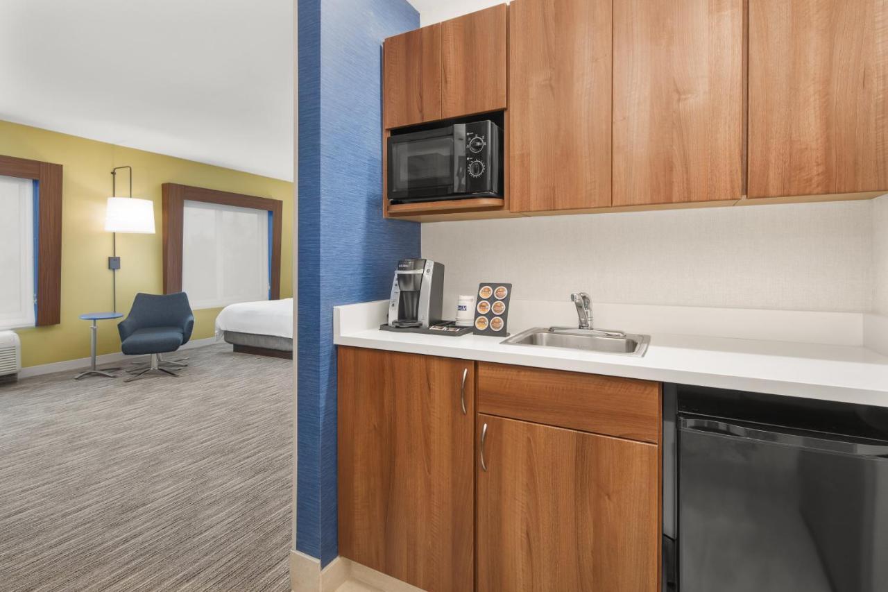 Holiday Inn Express Hotel & Suites Sacramento Airport Natomas, An Ihg Hotel Номер фото